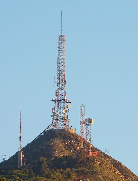 Vista de baixo do Pico do Papagaio - Parque Estadual do Jaraguá